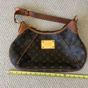 Authentic Louis Vuitton shoulder bag